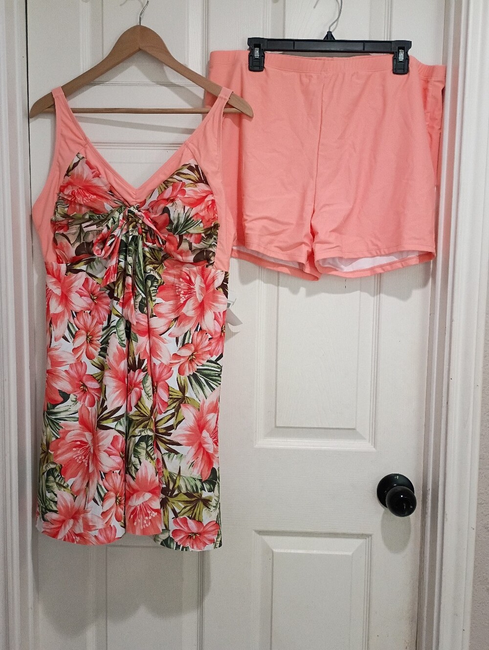 Hanna Nikole Floral Coral Tankini Coral & Swim Shorts Size 20W